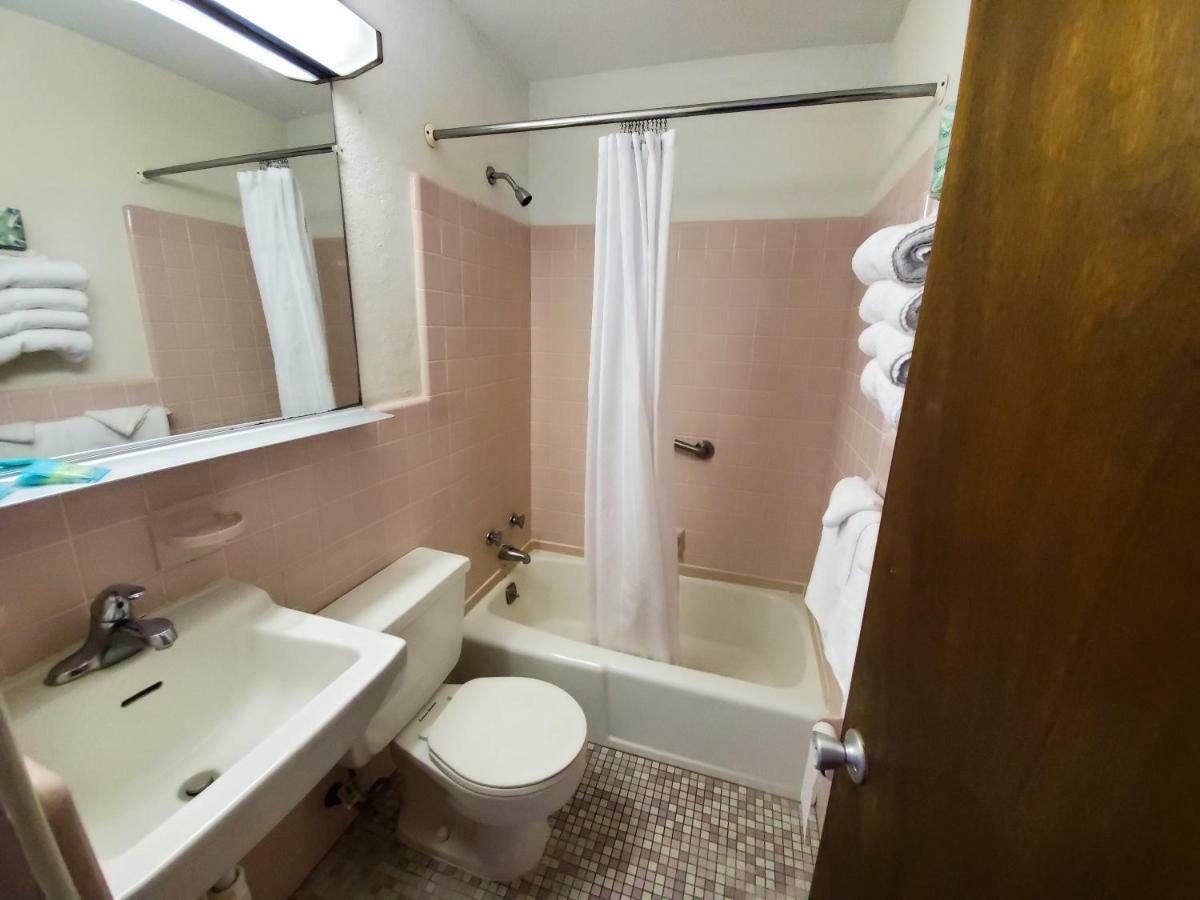 Ivanhoe Motel ノース・ワイルドウッド エクステリア 写真